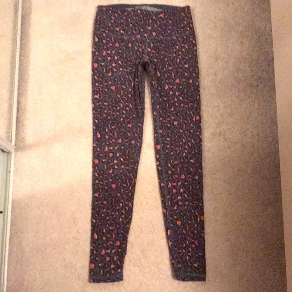VICTORIA’S Secret Knockout Leggings Cheetah Animal Print size small